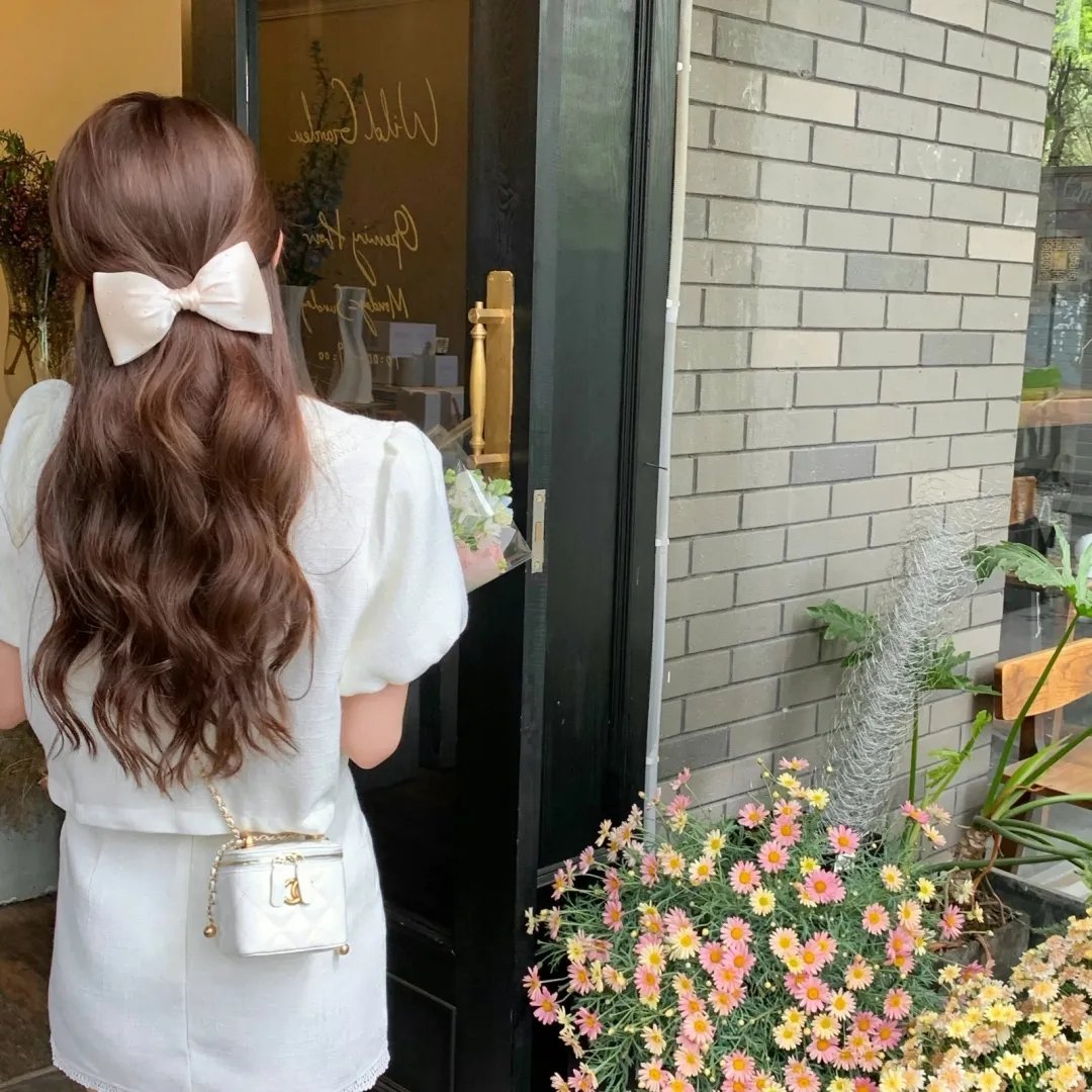 靓女也疯狂